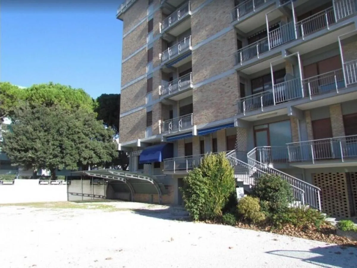 Flat With Large Terrace To Enjoy The Sun Apartment Bibione 0*,